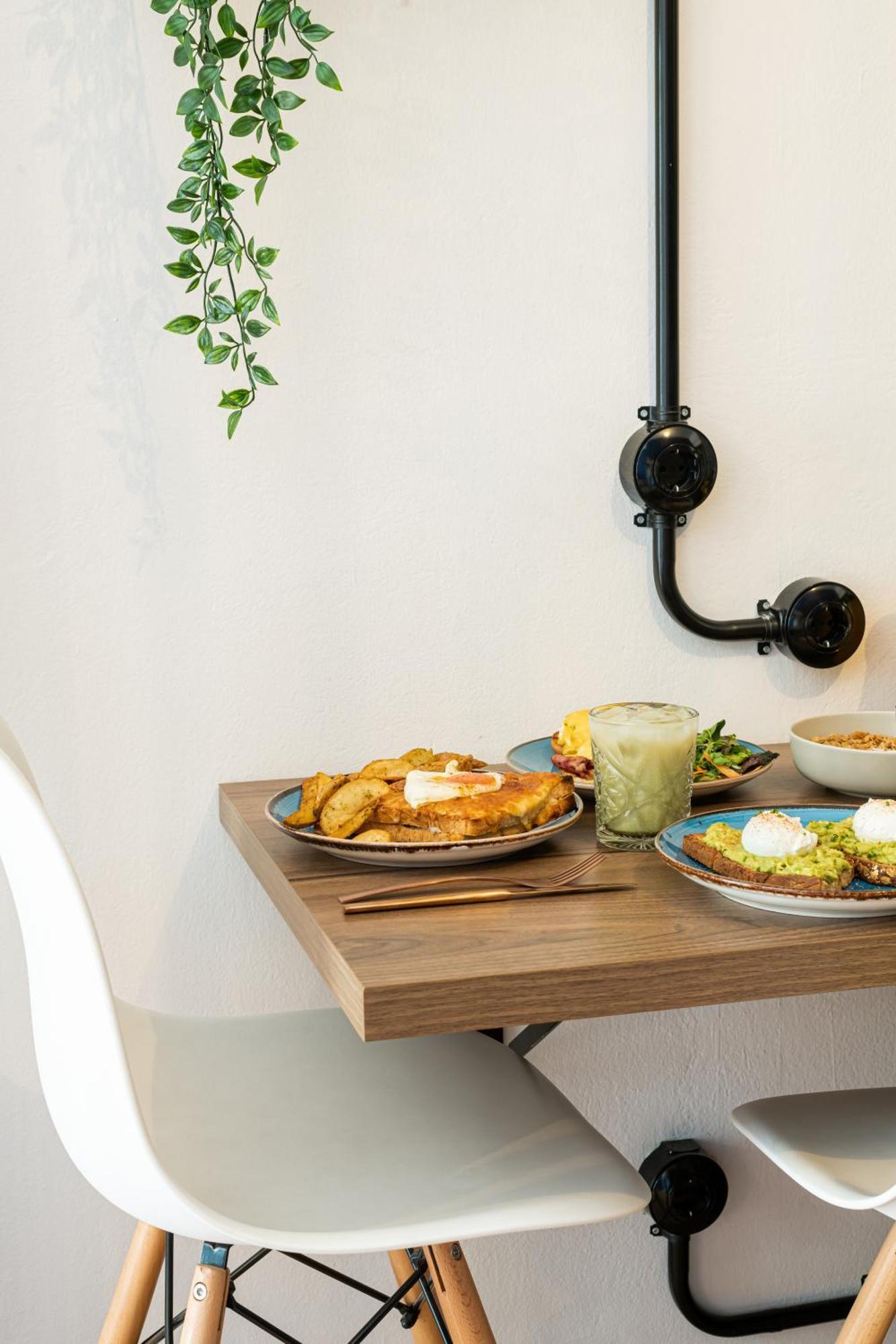 Ferienwohnung Moss - Beautiful Living In The Heart Of Athen Exterior foto